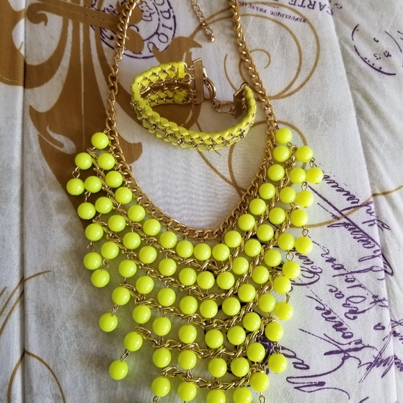 Forever 21 Jewelry - Forever 21 Necklace and Bracelet